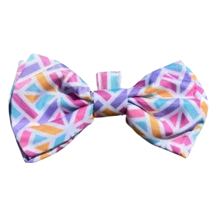 Pajarita para perros FuzzYard Bubblegum Burst con velcro